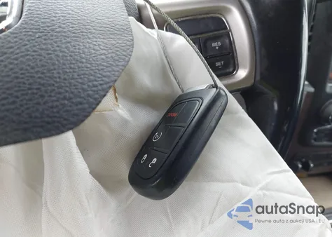 2015 Ram 2500 Laramie z USA, uszkodzony, nr VIN 3C6UR5FL7FG536820